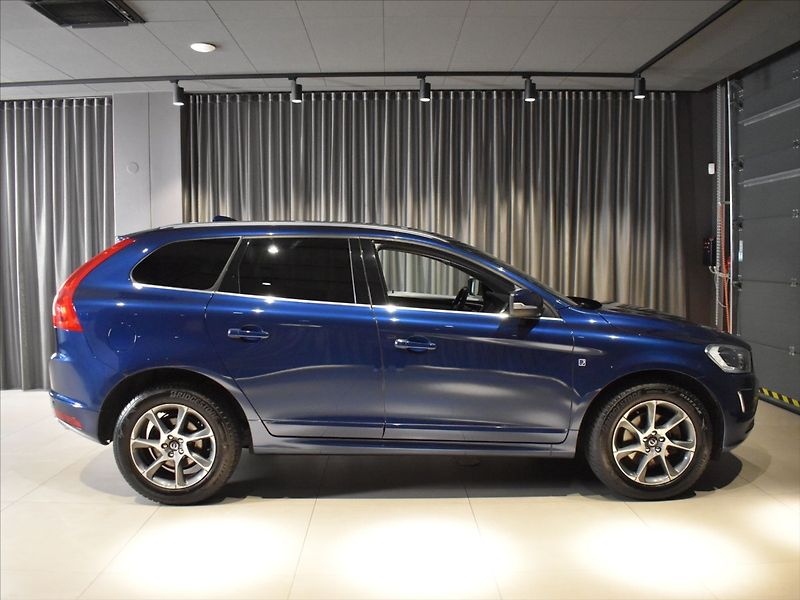Volvo XC60 2,0 D4 Ocean race Kamera,BLIS - fotka 3 z 24