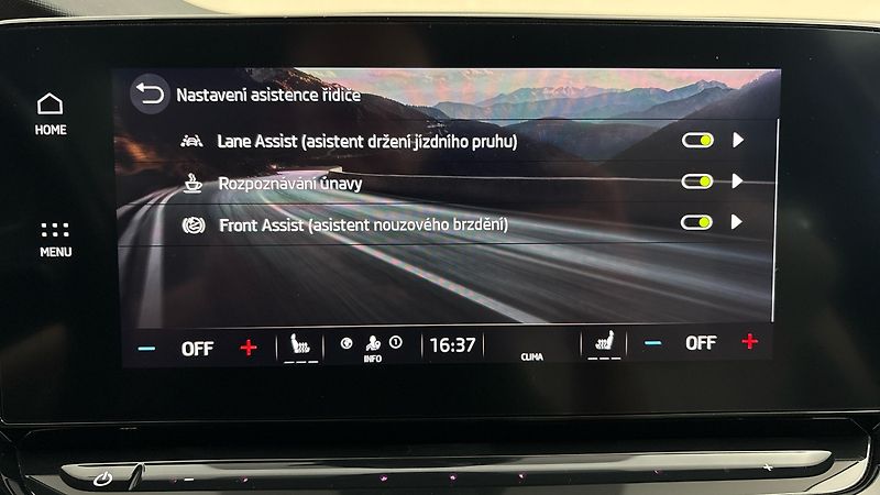 Škoda Octavia 2.0 TSI DSG 4x4 Style Combi - fotka 24 z 27