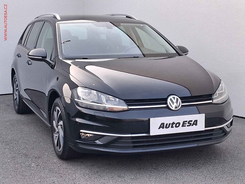 Volkswagen Golf (2018) 1.5 TSi, Sound, kamera - fotografie inzerátu