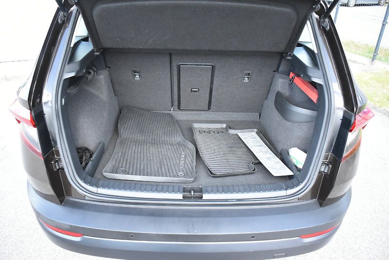 Škoda Karoq (2019) AMBITION 2.0 TDI 110 kW 4X4 - fotka 27 z 32