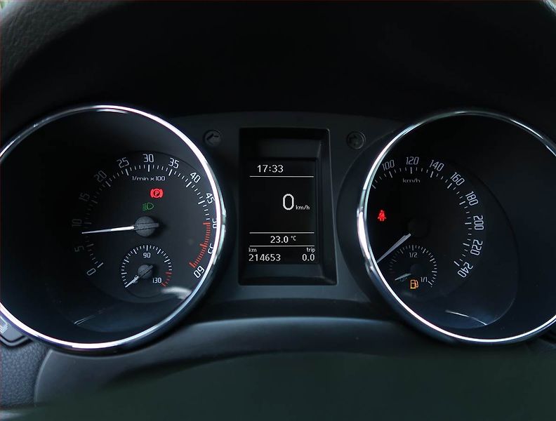 Škoda Yeti (2011) 2.0 TDI, ČR,1.maj, Serv.kniha - fotka 11 z 18