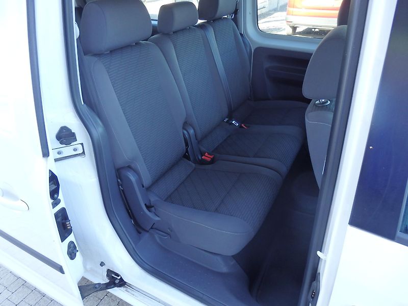 Volkswagen Caddy MAXI 1.6 TDI 7 MÍST, ZÁVĚS - fotka 10 z 21