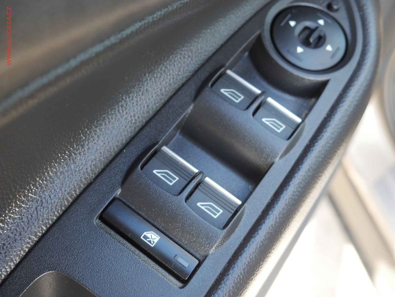 Ford Kuga (2018) 1.5 EB, ČR, Navigace - fotka 16 z 16
