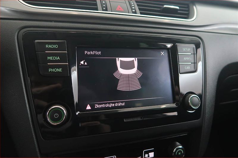 Škoda Rapid (2019) Ambition Plus 1.0 TSI - fotka 14 z 16
