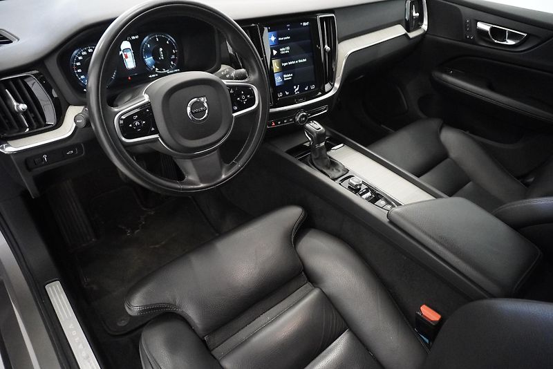 Volvo V60 2,0 D4 POLESTAR INSCRIPTION - fotka 18 z 35
