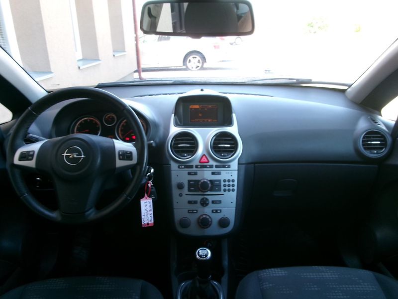 Opel Corsa (2013) 1,2 16V AC BT USB TEMP - fotka 16 z 41