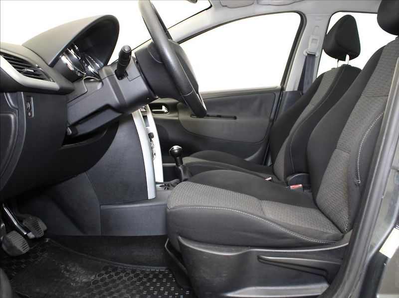 Peugeot 207 1,6 VTi 88kW Panorama 168tkm. - fotka 6 z 18