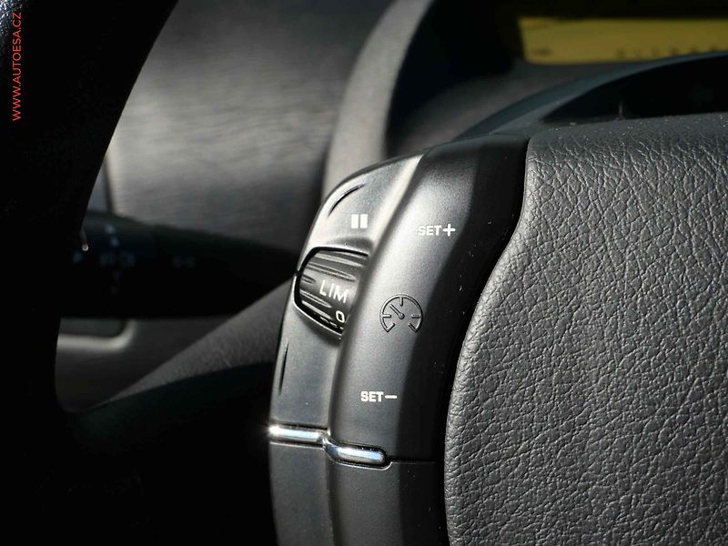 Citroën C4 (2007) 1.6 i, 2.maj,ČR, AC, temp - fotka 12 z 17