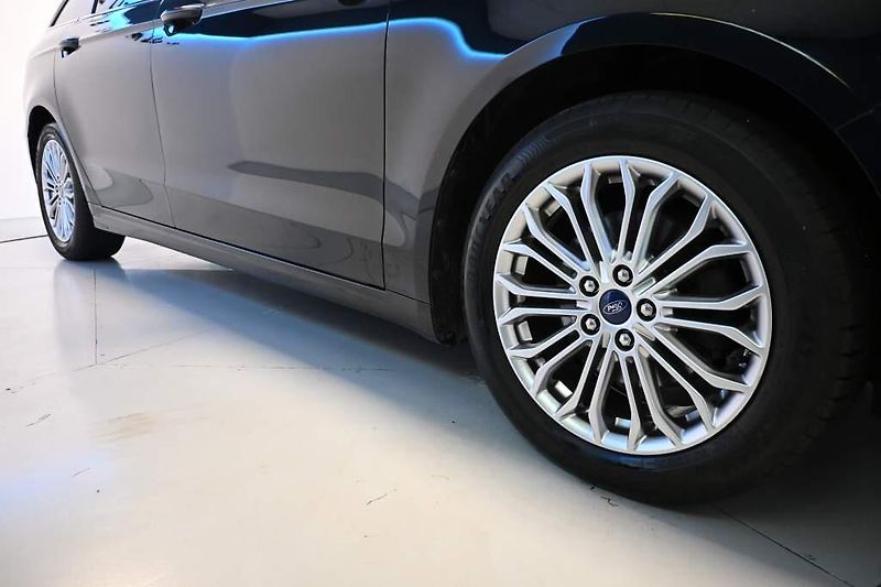 Ford Mondeo (2021) 2.0 LED ACC TITANIUM Tažné ECO - fotka 31 z 33