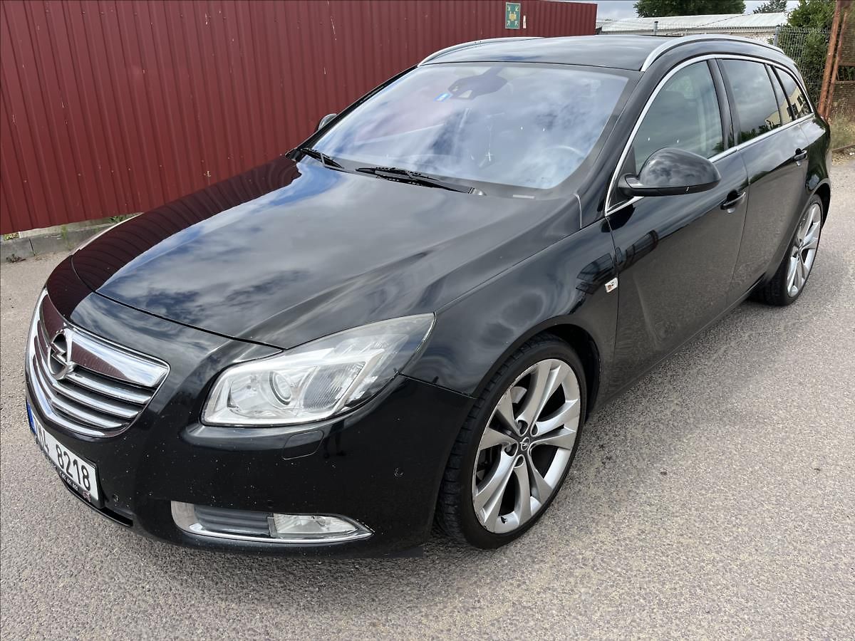 Opel Insignia 2,0 CDTi KLIMA SERVIS ROZVODY