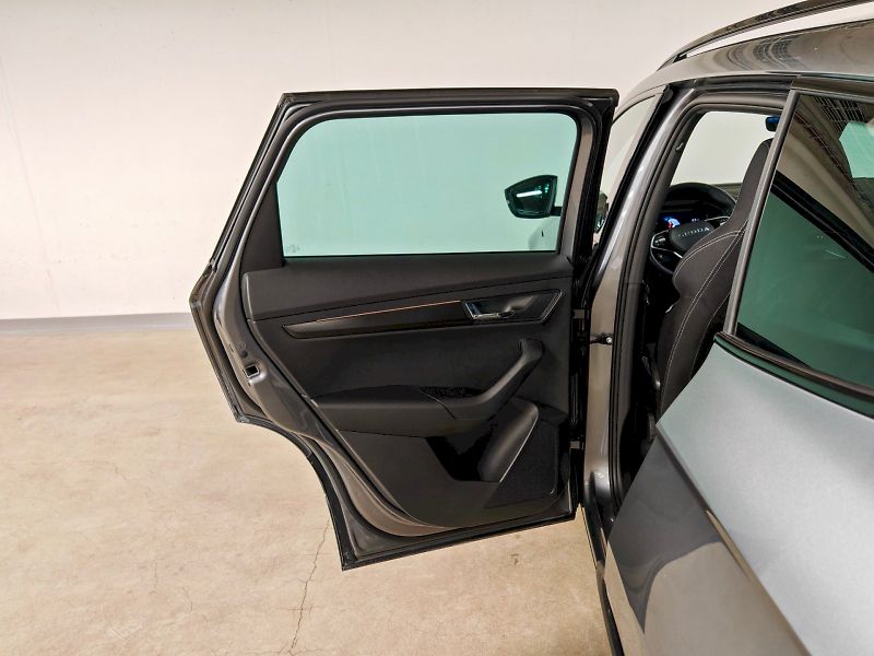 Škoda Karoq (2025) 1.5 TSI 110 kW DSG Sportline - fotka 23 z 31