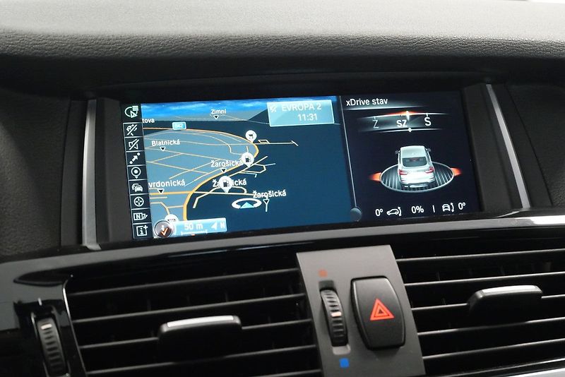 BMW X4 - fotka 18 z 23