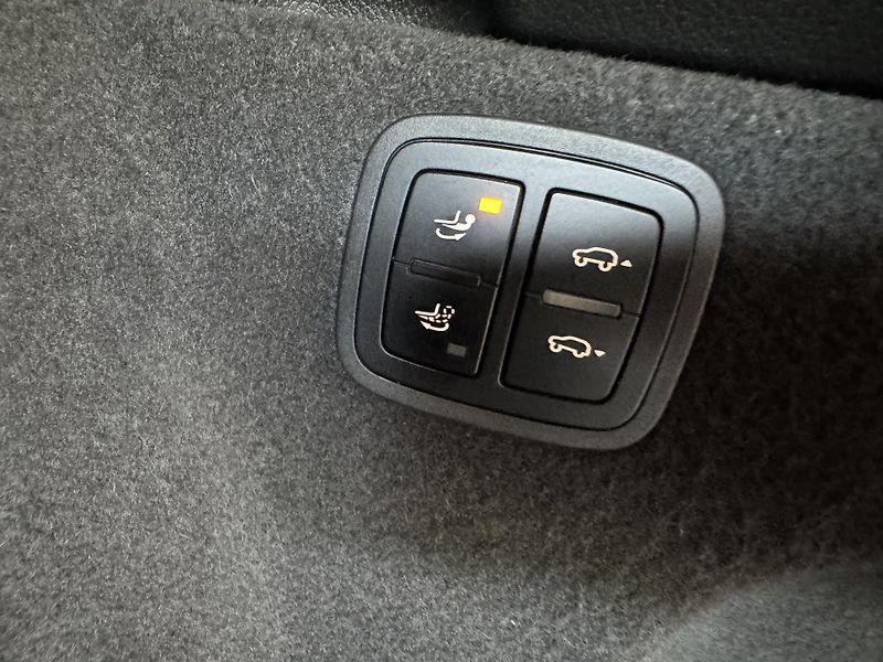 Porsche Macan (2015) 3,6 V6 Turbo CHRONO BOSE - fotka 21 z 35