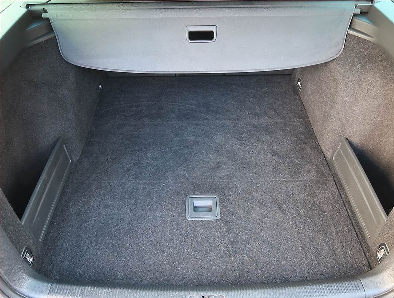 Volkswagen Passat (2010) Highline 1.6 TDI, Eko.zaplacen - fotka 12 z 13