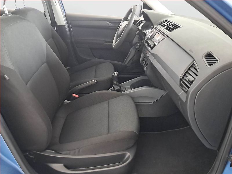 Škoda Fabia (2015) Ambition Plus 1.0 - fotka 9 z 15
