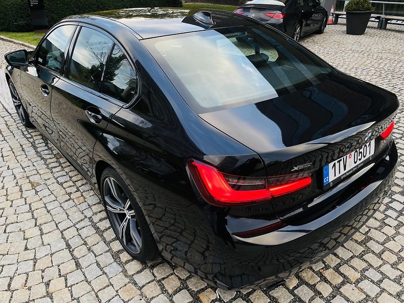 BMW Řada 3 320d XDRIVE M-PAKET VÝHŘEV - fotka 20 z 59