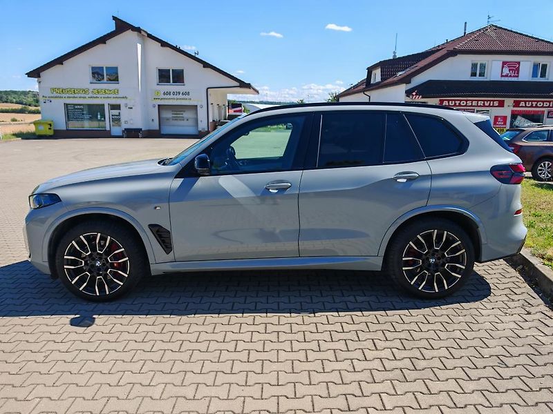 BMW X5 30d xD M-sport,CZ,Harman - fotka 4 z 45