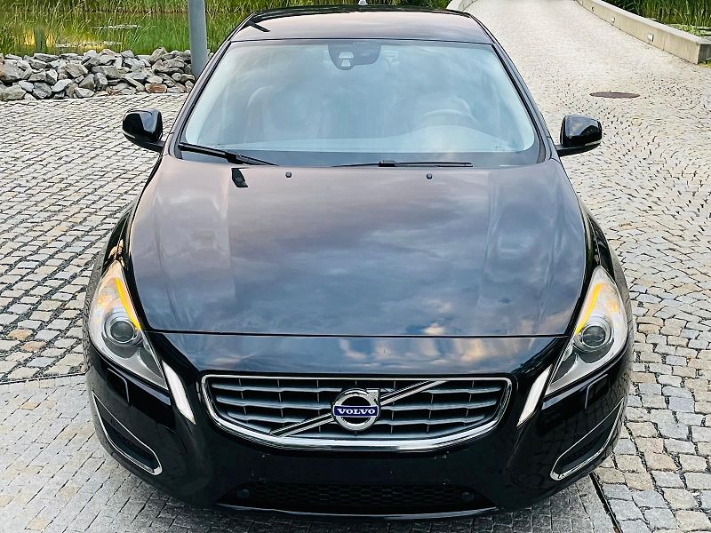 Volvo S60 2.0D 120KW 5VÁLEC VÝHŘEV SENZO - fotka 5 z 44