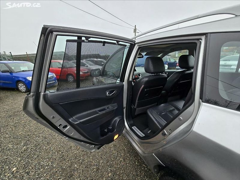 Renault Koleos (2008) 2,0 dCi 16V 150 - fotka 10 z 21
