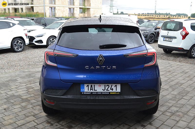 Renault Captur techno mild hybrid 160 EDC - fotka 4 z 51
