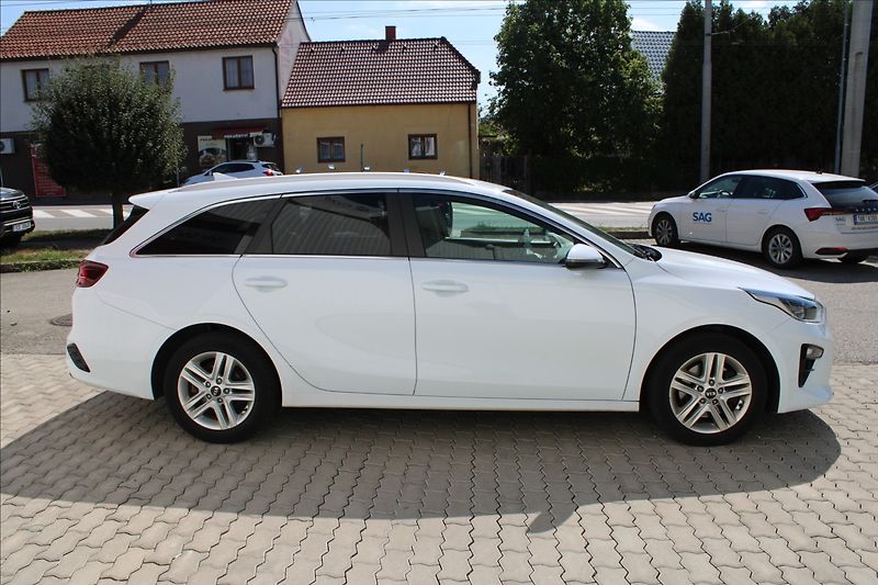 Kia Ceed 1,4 T-GDi 103kw 1.maj. záruka - fotka 3 z 4