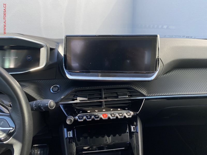 Peugeot 208 (2019) 1.2PT, Allure, AT, navi - fotka 12 z 18