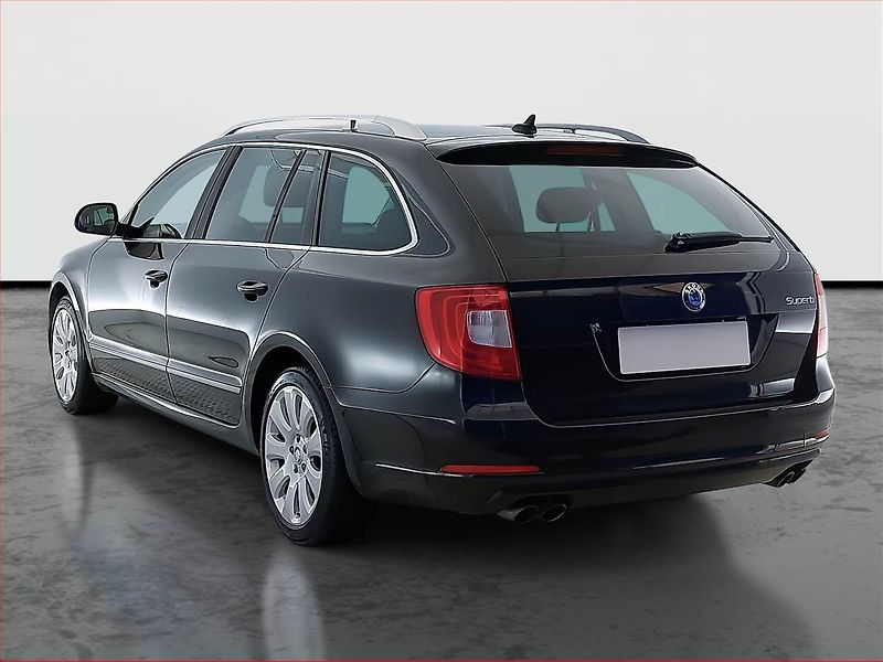 Škoda Superb (2013) 3.6 FSI V6, 4X4, Automat - fotka 4 z 18