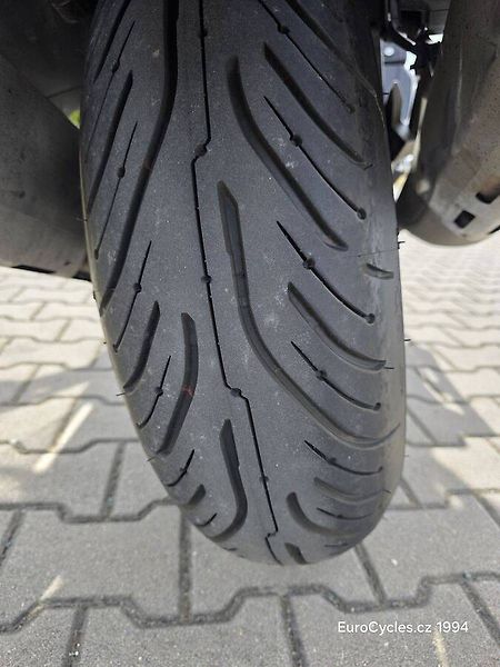 BMW K 1600 GTL (2013) - fotka 16 z 17