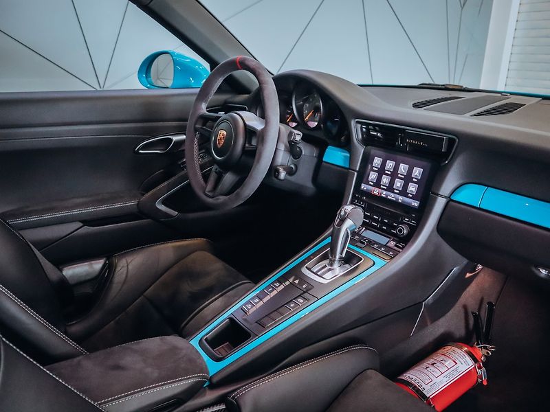Porsche 911 GT3 368 kW - fotka 32 z 38