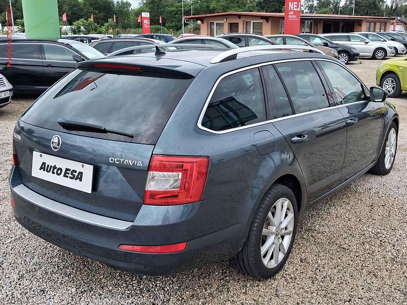 Škoda Octavia (2014) 1.4 TSi, Elegance, DSG, bixen - fotka 4 z 26