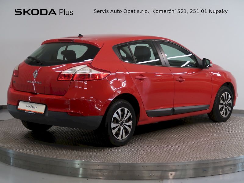 Renault Mégane (2011) 1.6i 74KW - fotka 2 z 27