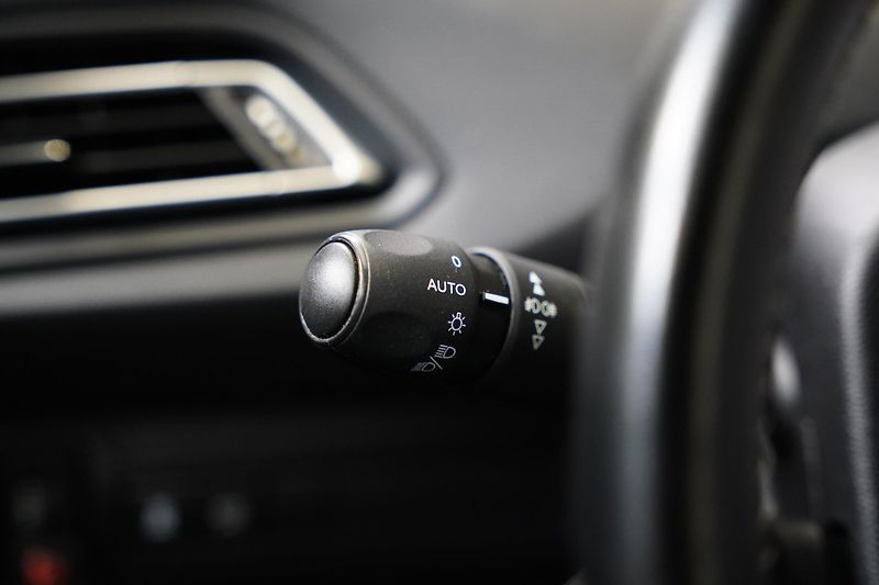 Peugeot 308 - fotka 13 z 25