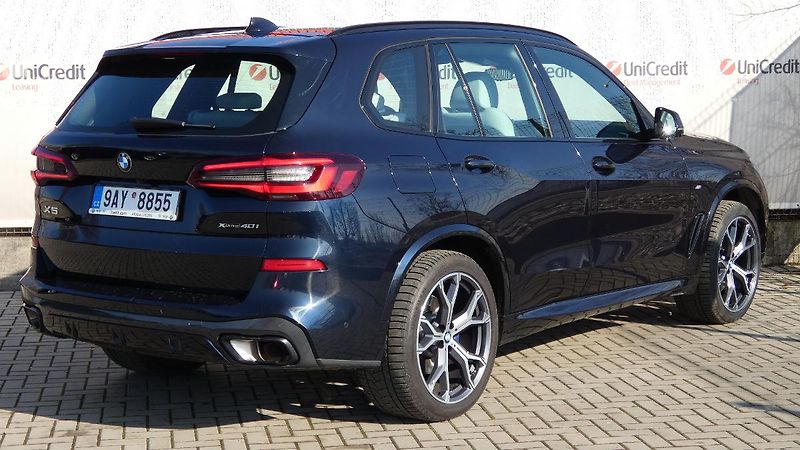 BMW X5 xDrive 40i M Sport - fotka 3 z 22