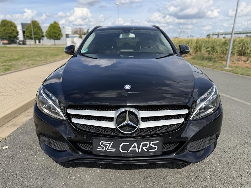 Mercedes-Benz Třídy C 180 CGI AUTOMAT LED NAVIGACE - fotka 8 z 38