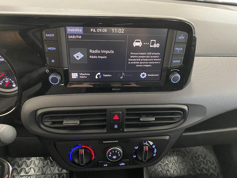 Hyundai i10 1.0 i AUTOMAT ČR REZERVACE  - fotka 24 z 26