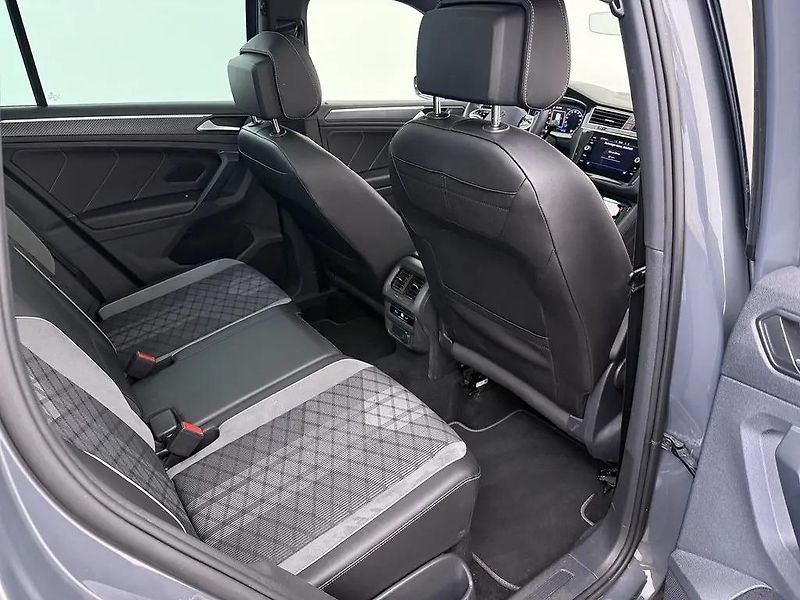 Volkswagen Tiguan 1.5TSI DSG R-Line 1.Maj DPH - fotka 10 z 14