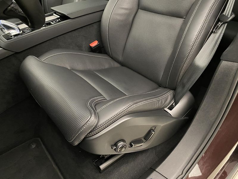 Volvo XC90 T8 RECHARGE BRIGHT ULTRA 7míst - fotka 25 z 70