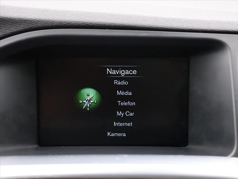 Volvo V60 1,6 D2 84kW Kinetic - fotka 22 z 33