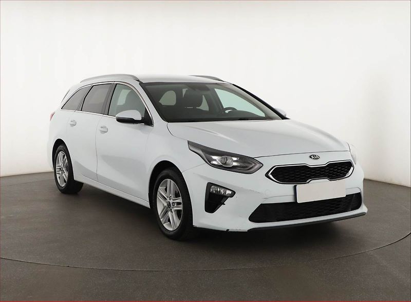 Kia Ceed (2020) Exclusive 1.4 T-GDI, Navi - fotografie inzerátu
