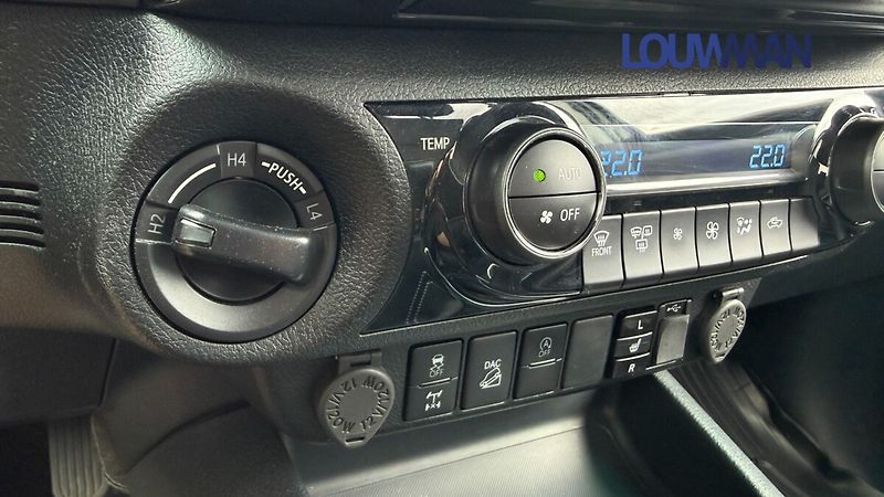Toyota Hilux MT ACTIVE - fotka 9 z 18