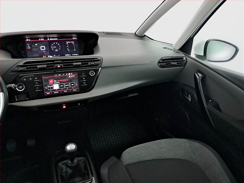 Citroën C4 Picasso (2016) 1.6 BlueHDi, 7 míst, Navi - fotka 8 z 20
