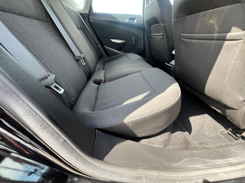Opel Astra 1.4i 16v KAMERA TEMPOMAT ALU - fotka 30 z 42