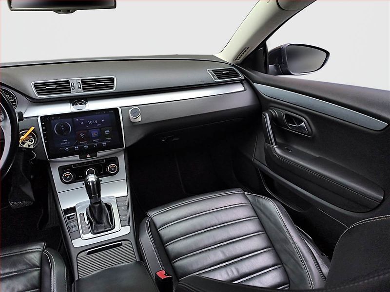 Volkswagen CC (2012) 2.0 TDI, Automat, Navi - fotka 8 z 18