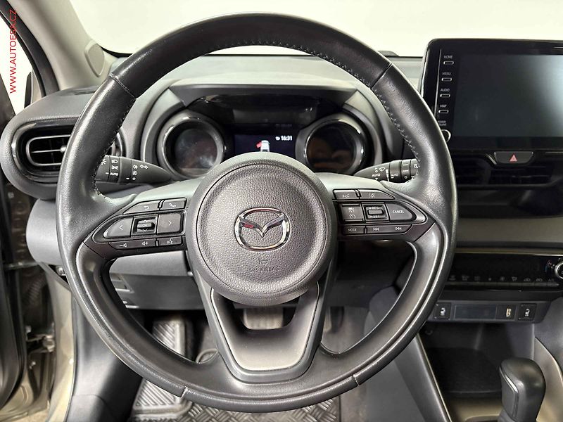 Mazda 2 (2022) 1.5i, 1.maj,ČR, AT - fotka 16 z 17