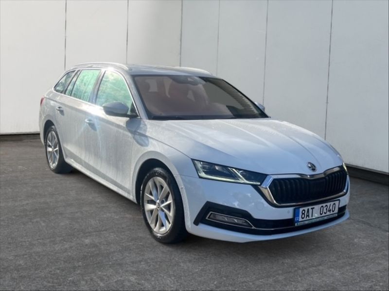 Škoda Octavia 2,0 TDI Style DSG - fotka 1 z 11