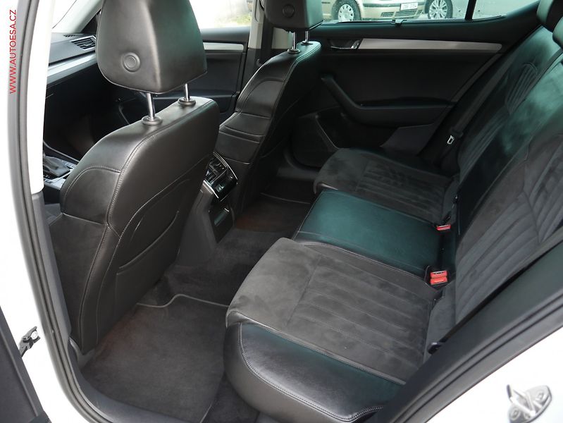 Škoda Superb (2015) 2.0 TDi 4x4, ČR, Style, DSG - fotka 4 z 18