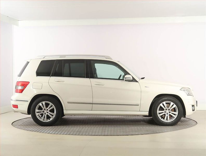 Mercedes-Benz GLK (2010) 220 CDI, 4X4, Automat - fotka 6 z 22