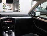 Volkswagen Passat (2018) R-Line 2.0 TDI, 4X4, Automat - náhled 8