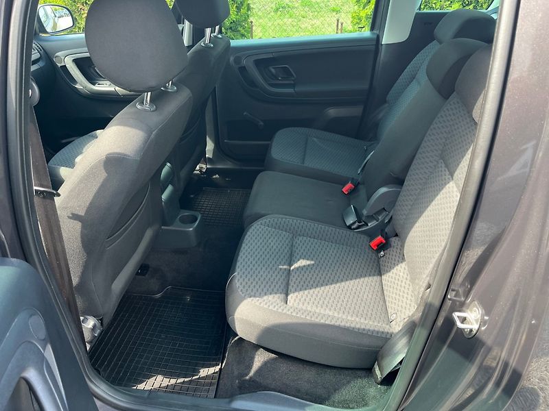 Škoda Roomster (2012) 1.2 TSi - fotka 8 z 24