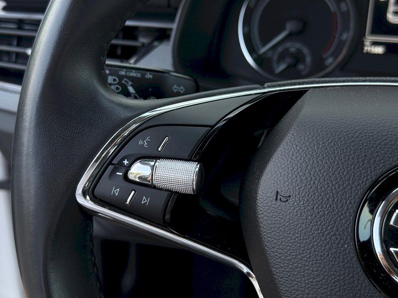 Škoda Scala (2022) 1.0 TSI 81 kW Ambition Plus - fotka 14 z 23